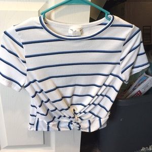 A white black and blue super cute crop top